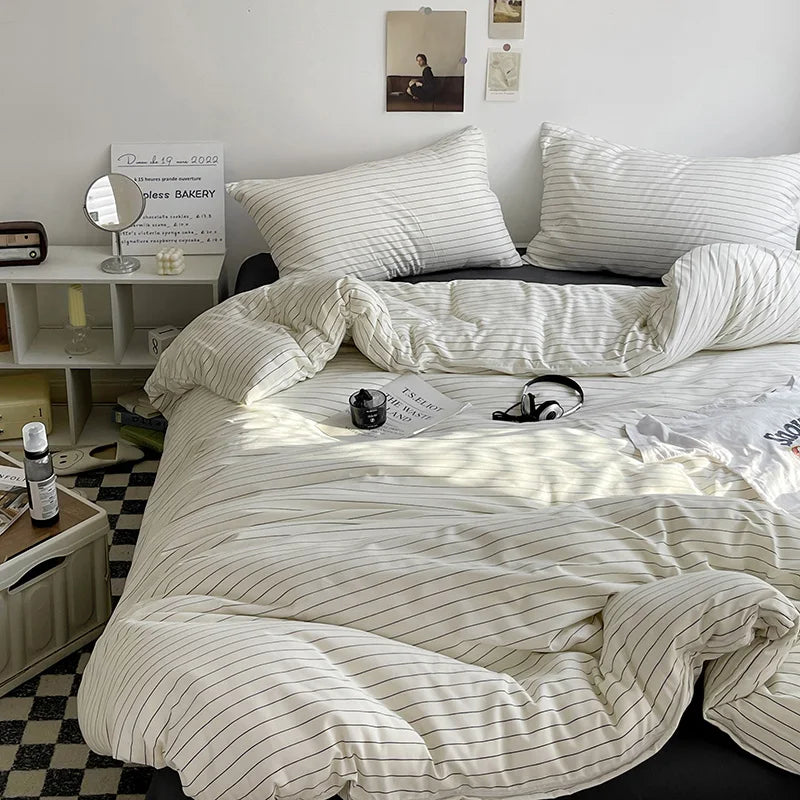 Simple Bedding Style Simple Style Bed Linen Set Skin-friendly Bedsheet Set Pillowcase ...
