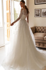 Bennett Long Sleeve Wedding Dress