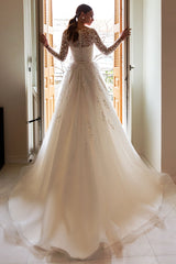 Bennett Long Sleeve Wedding Dress