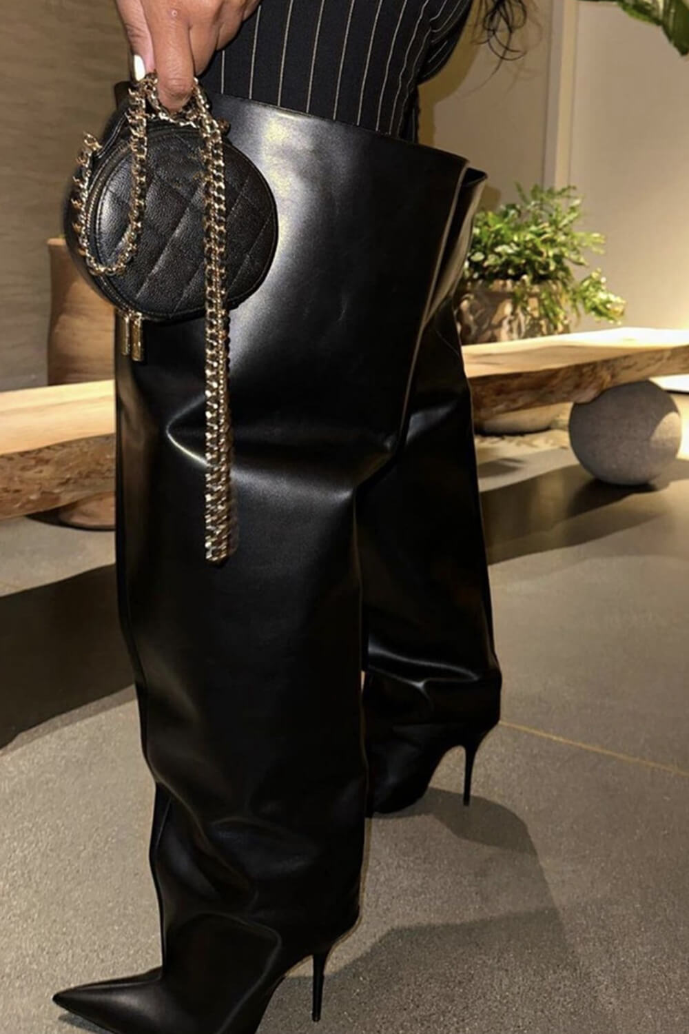Bucket Point Toe Over The Knee Stiletto Heeled Boots - Black