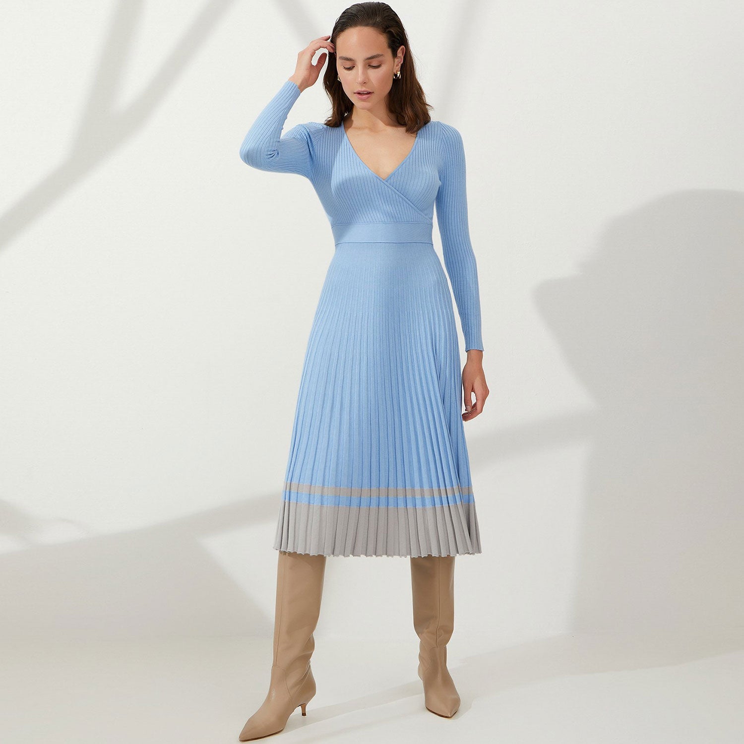 Flirty V Neck Fit and Flare Pleated Contrast Striped Rib Knit Midi Dress