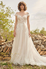 Love Allure Lace Applique Wedding Dress