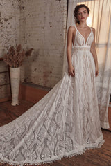 Mijas Ethereal Lace Wedding Dress