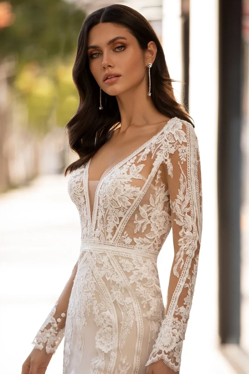 Serene Long-Sleeve Wedding Dress