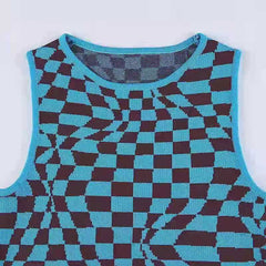 Swirl Checkered Print Crew Neck Sleeveless Fitted Knit Crop Top