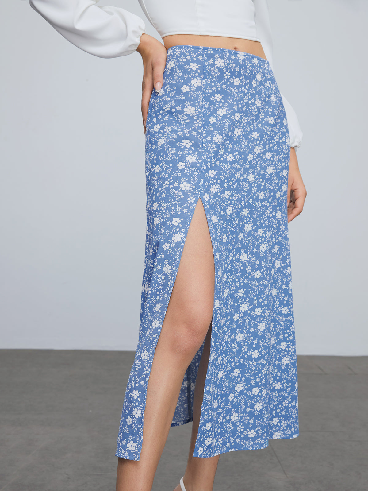 Azure Daisy Fields Slit Skirt