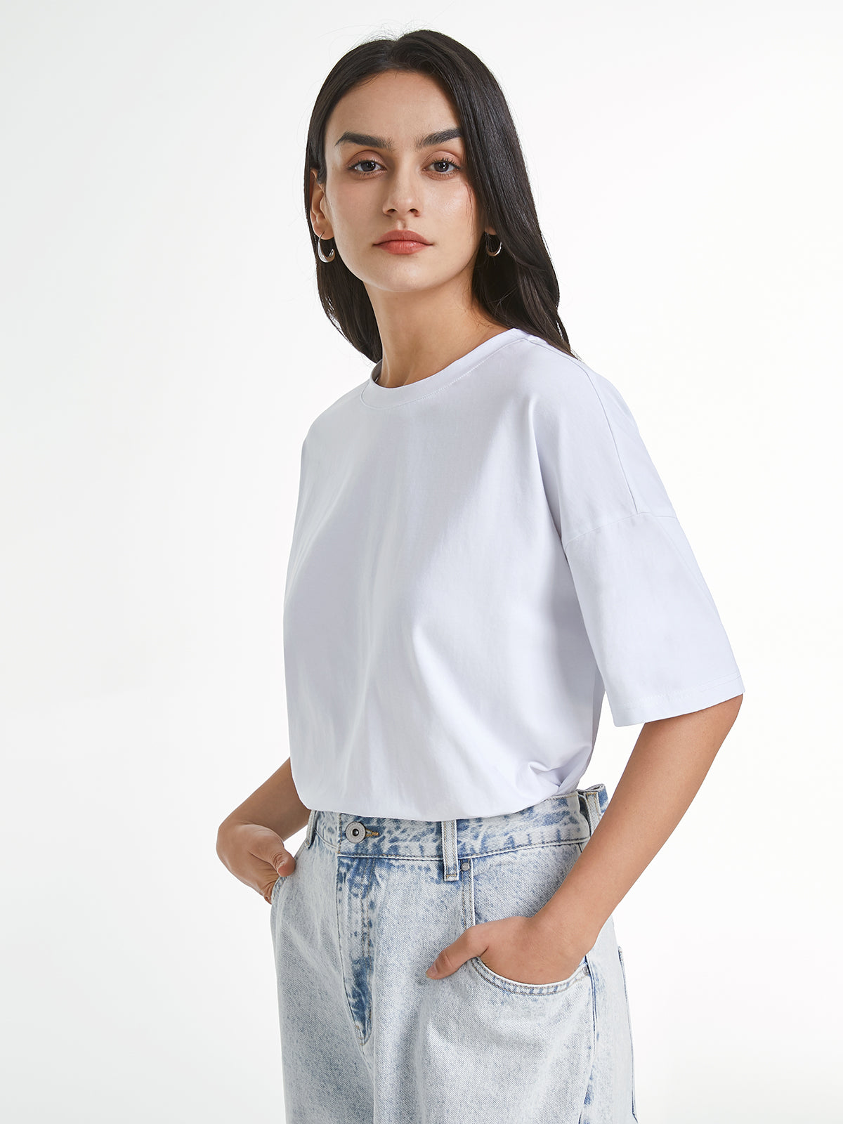 Relaxed Fit Solid Colored Essential T-Shirt