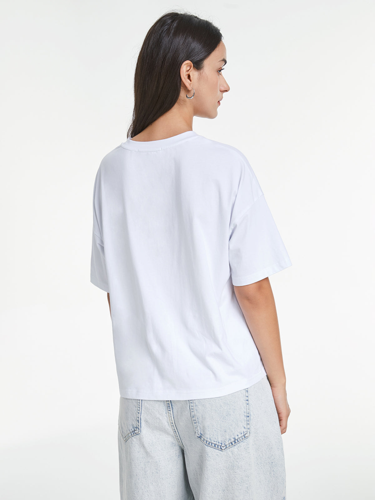 Relaxed Fit Solid Colored Essential T-Shirt