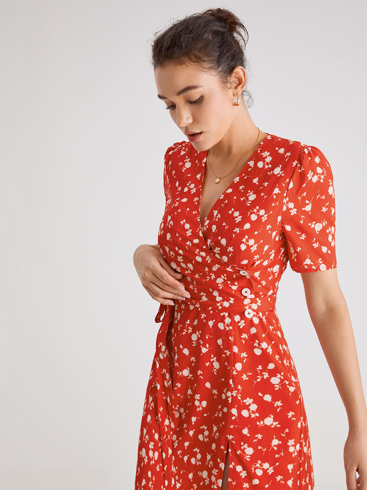 Short Sleeve Light Floral Contrast Midi Slit Dress