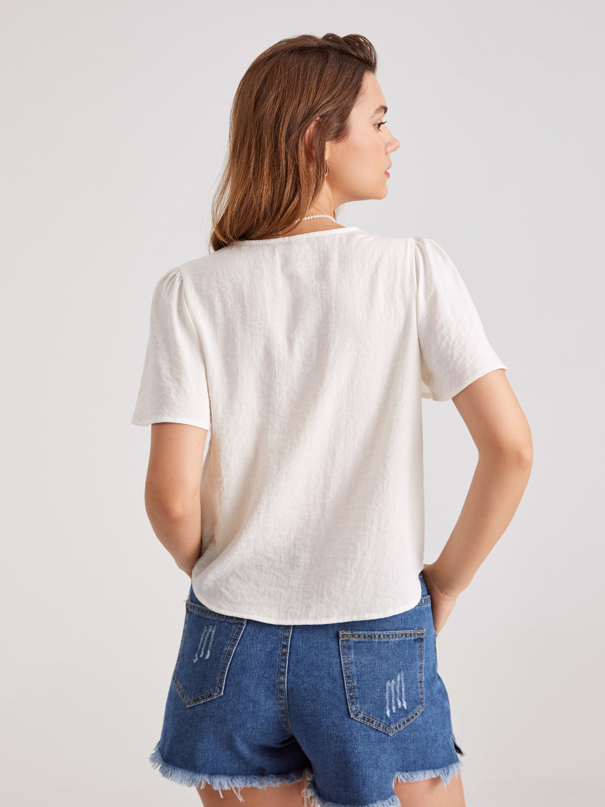 Basic Linen V-Neck T-Shirt