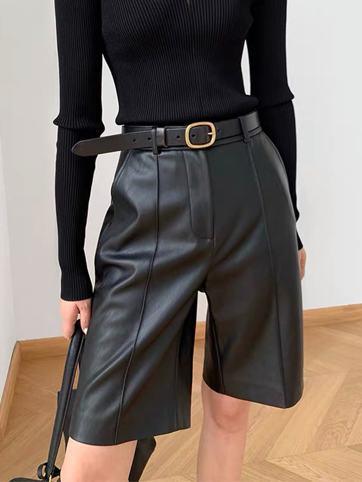 Faux Leather Shorts Without Belt