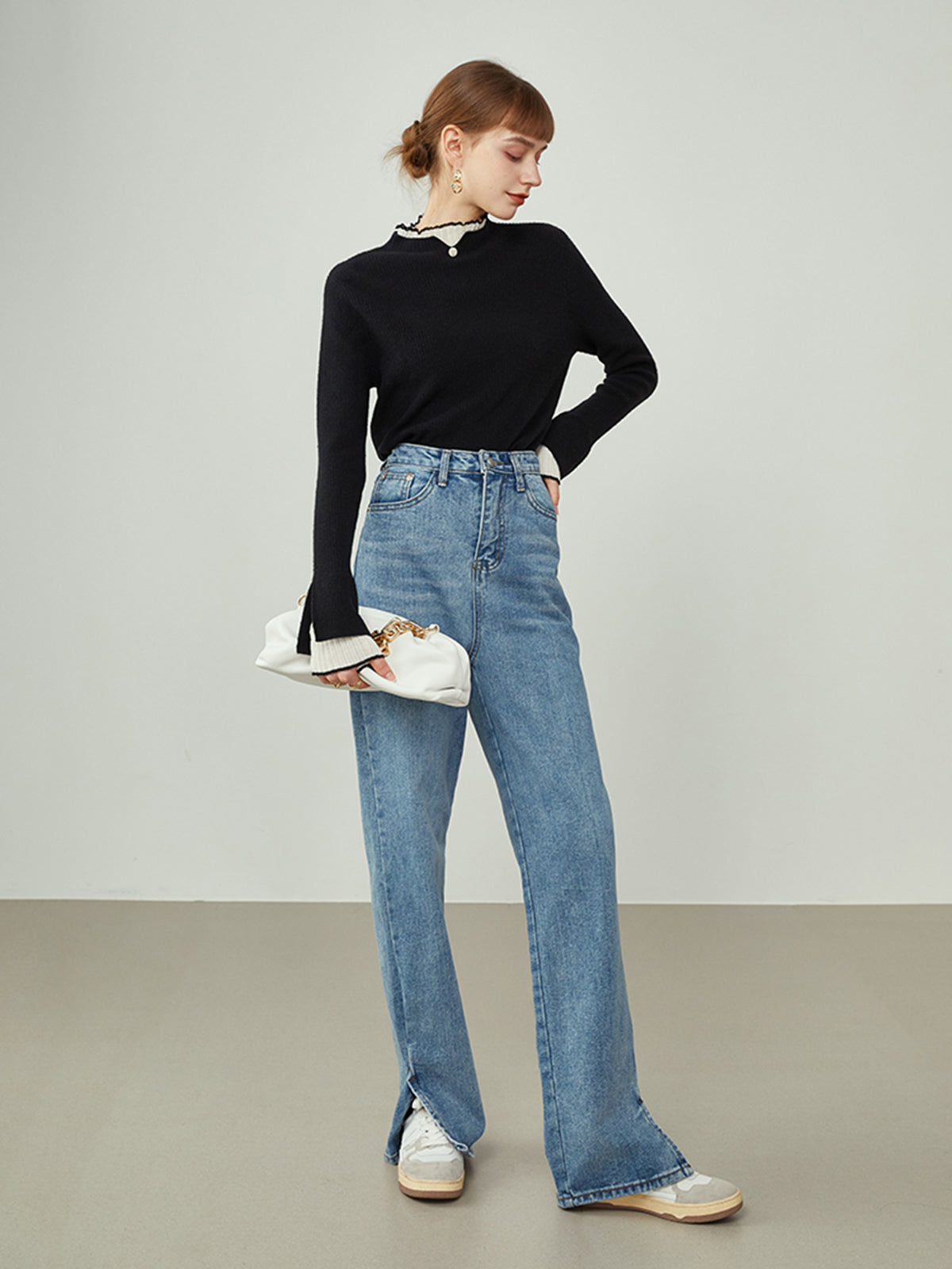 Contrast Trim Mock Neck Knit Top