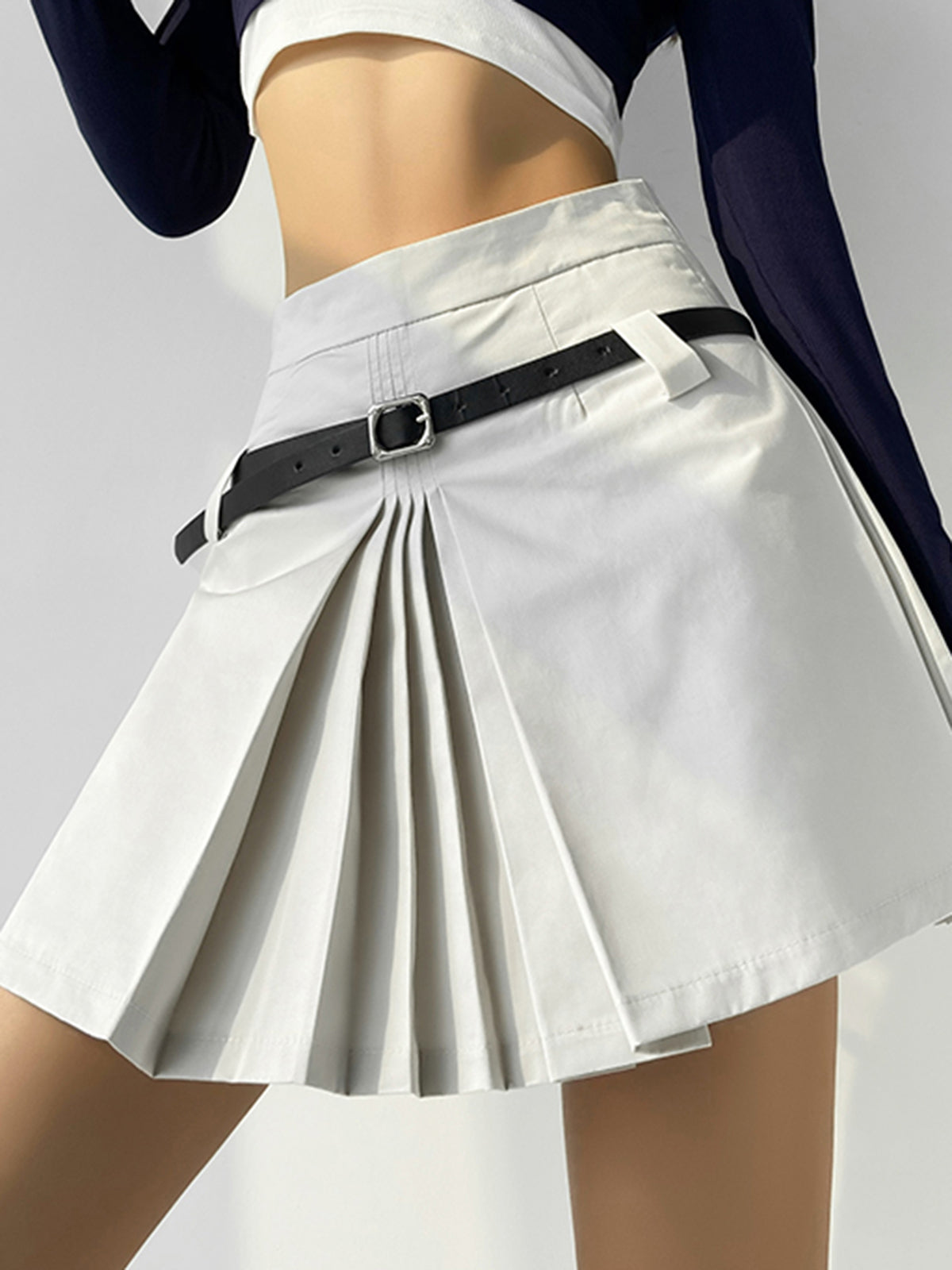 Basic Belted Pleated Skirt