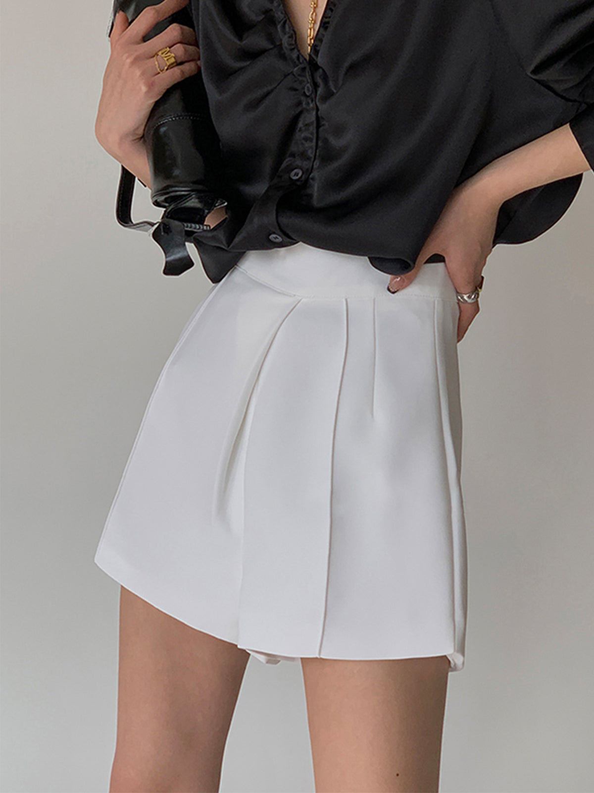 Notched Pleated Shorts