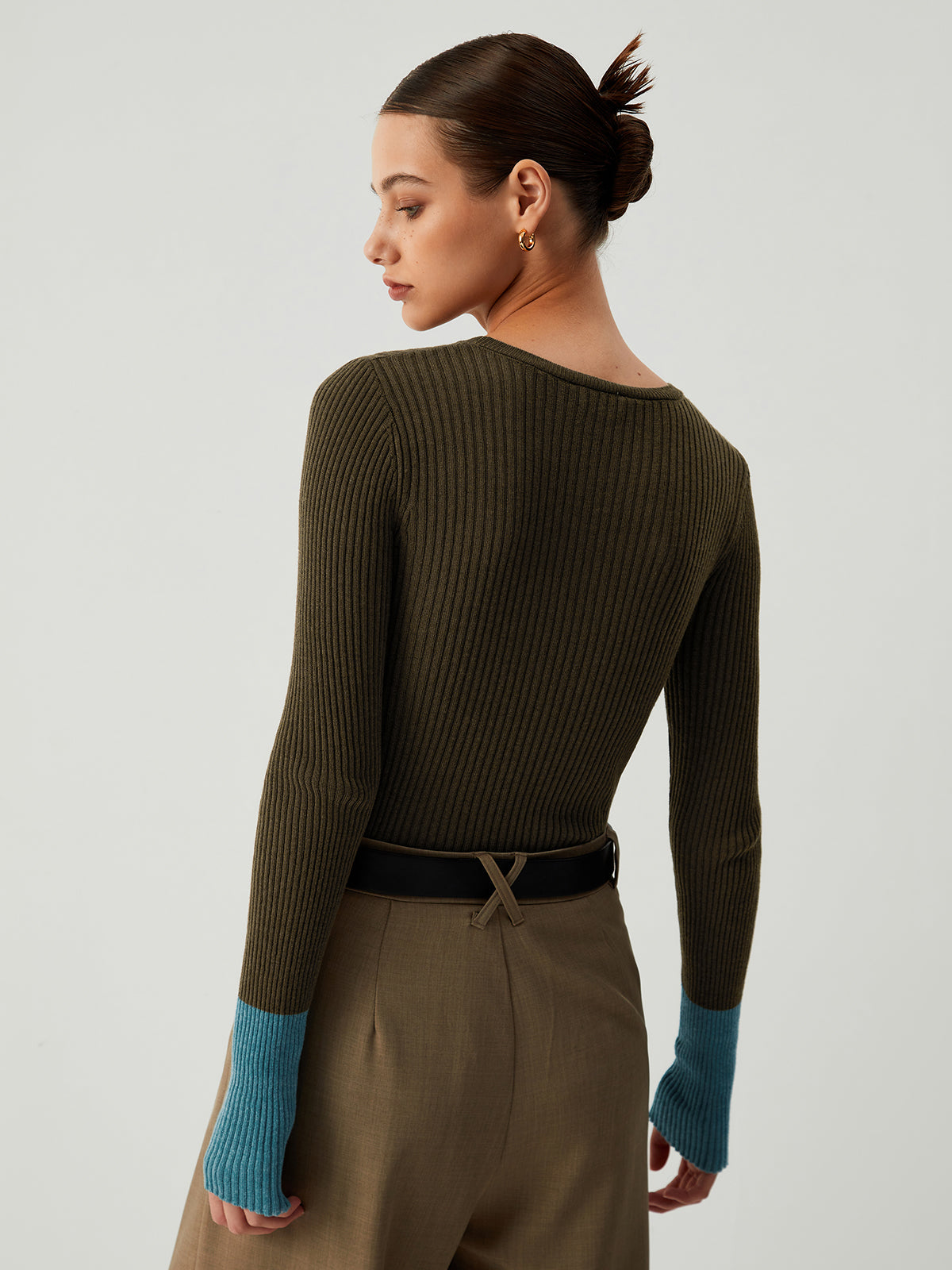 Contrast Sleeve Hem Long Sleeve Knit Top